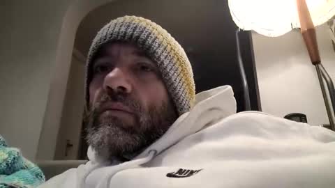 jamie198307 online show from April 24, 2026, 12:02 am