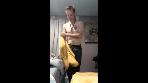 Snapshot of jamieshaneblueeyeswyo307 chatting on November 5, 2025, 10:10 pm Supafly307blueeyes9in online show from November 5, 2025, 10:10 pm