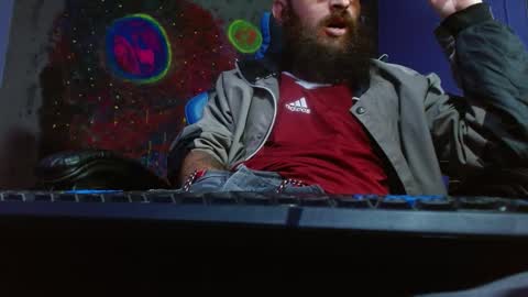 Jammes. online show from January 19, 2025, 1:22 pm