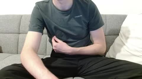 Snapshot of jan_the_man94 chatting on November 9, 2025, 6:17 pm Jan online show from November 9, 2025, 6:17 pm