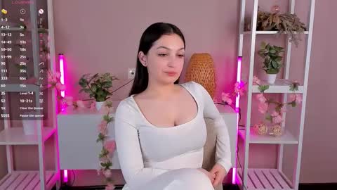 Janae online show from October 15, 2025, 2:50 pm