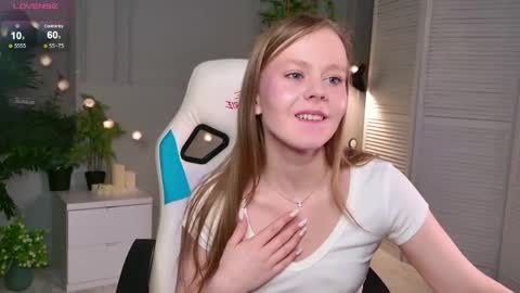 Snapshot of jane_westt chatting on April 18, 2026, 7:07 pm jane_westt online show from April 18, 2026, 7:07 pm