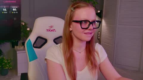 Snapshot of jane_westt chatting on April 24, 2026, 2:30 pm jane_westt online show from April 24, 2026, 2:30 pm