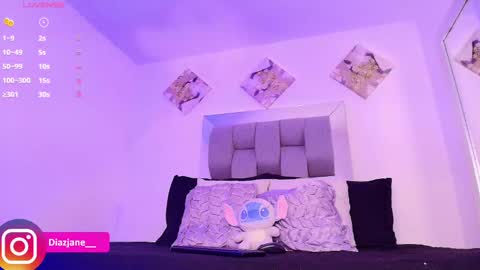 Jennifer online show from September 17, 2025, 9:05 pm