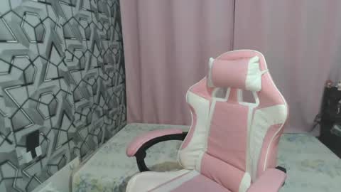 Snapshot of janeliciouse chatting on June 13, 2026, 1:25 am janeliciouse online show from June 13, 2026, 1:25 am