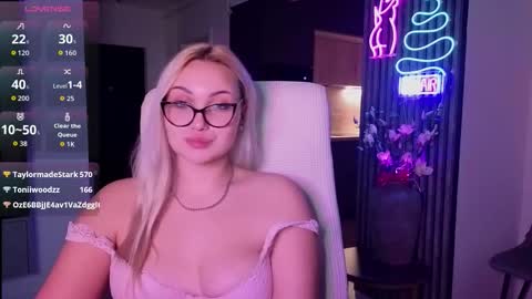 Jane online show from December 17, 2025, 9:32 pm