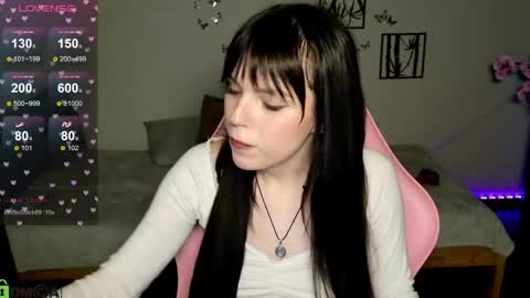 Alexia online show from June 3, 2026, 2:33 pm