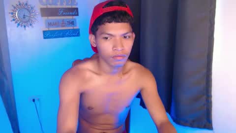 janlloyd04 online show from September 26, 2025, 4:05 am