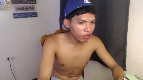 janlloyd04 online show from October 3, 2025, 8:00 am