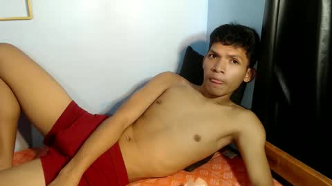 Snapshot of janlloyd04 chatting on May 11, 2026, 9:04 am janlloyd04 online show from May 11, 2026, 9:04 am