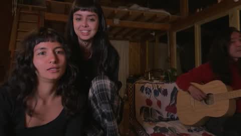   jmaybe e online show from September 15, 2025, 1:16 am