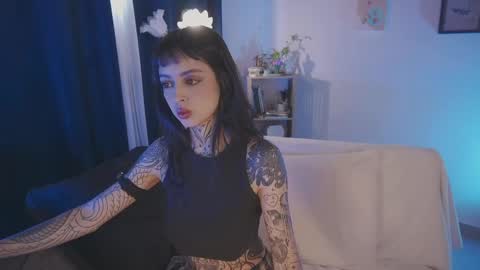   jmaybe e online show from April 3, 2026, 2:15 pm