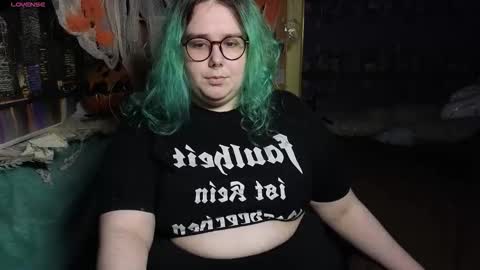 Jannet online show from November 9, 2025, 1:37 am