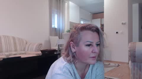 jaqueline88 online show from February 17, 2025, 6:20 am