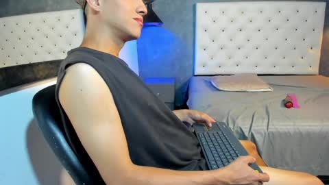 Snapshot of jara_chick chatting on May 6, 2026, 8:25 pm Jara online show from May 6, 2026, 8:25 pm