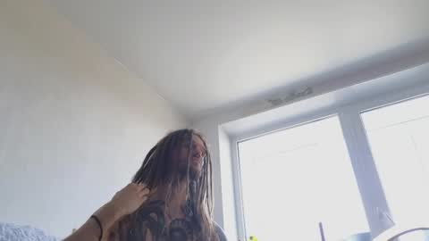 K online show from April 8, 2026, 8:58 am