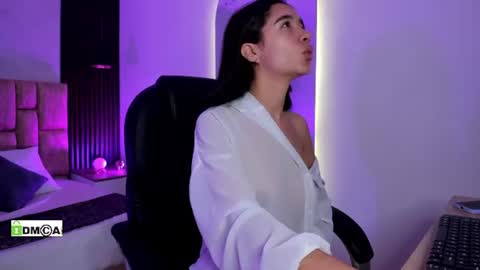 Snapshot of jasmin_adams chatting on June 12, 2026, 12:04 pm Jasmin online show from June 12, 2026, 12:04 pm