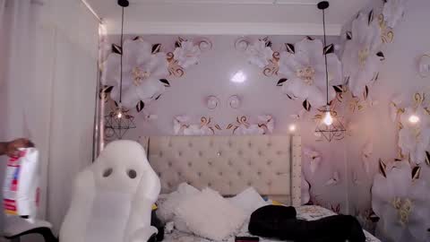 Jasmin online show from January 15, 2025, 2:24 pm