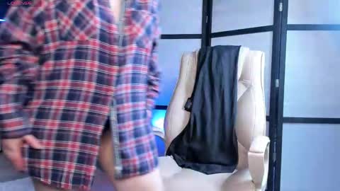 Snapshot of jasmin_milf chatting on June 6, 2026, 4:55 pm jasmin_milf online show from June 6, 2026, 4:55 pm