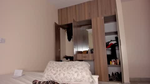 jasmin online show from January 10, 2025, 3:06 pm