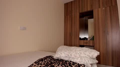 jasmin online show from February 8, 2025, 3:19 am