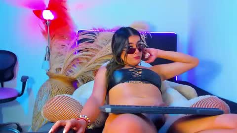 jasmin trans femboy ebony bigcock online show from January 18, 2025, 6:43 pm
