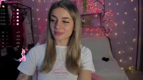 Snapshot of jasmine_ur_princess chatting on February 15, 2026, 7:51 am jasmine_ur_princess online show from February 15, 2026, 7:51 am