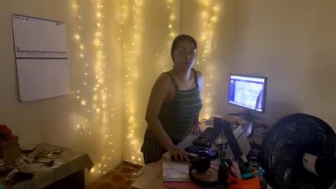 Snapshot of jasmineprincess_ chatting on February 25, 2026, 12:37 pm Jasmine online show from February 25, 2026, 12:37 pm