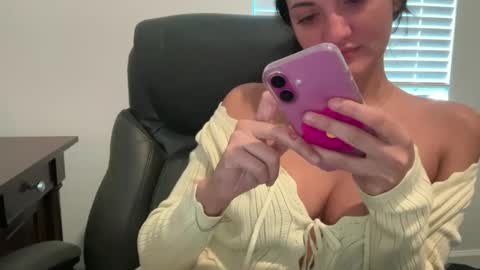 Jasmine Tate online show from October 12, 2025, 8:52 pm