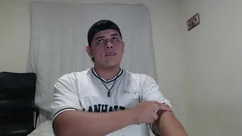 jason_boy_ online show from April 21, 2026, 5:14 am