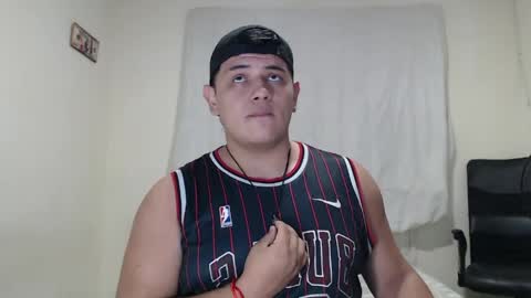 jason_boy_ online show from April 22, 2026, 5:32 am