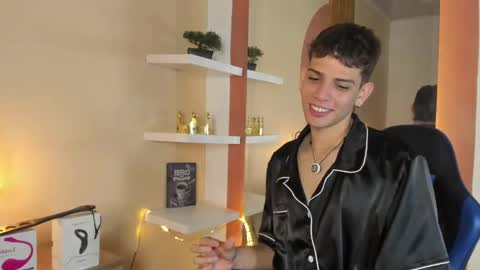 J A S S O N  online show from October 1, 2025, 2:23 pm