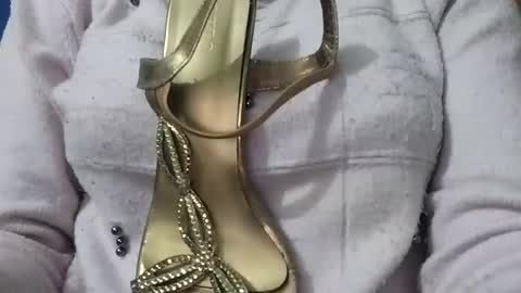 jasspreettt online show from February 5, 2025, 2:37 pm