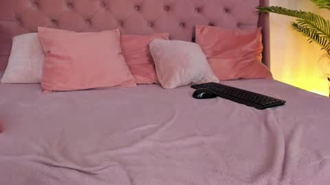 JassyeJoy online show from January 9, 2025, 11:03 am