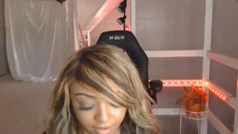 Snapshot of jassynicole chatting on December 2, 2024, 4:31 pm Jaslene Lovely online show from December 2, 2024, 4:31 pm