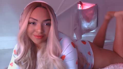 Snapshot of jassynicole chatting on January 9, 2025, 5:22 pm Jaslene Lovely online show from January 9, 2025, 5:22 pm