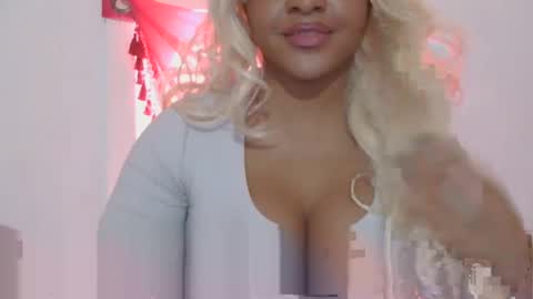 Snapshot of jassynicole chatting on February 8, 2025, 9:15 pm Jaslene Lovely online show from February 8, 2025, 9:15 pm