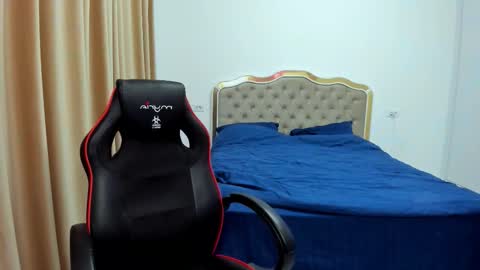  Javi  online show from September 15, 2025, 12:10 am