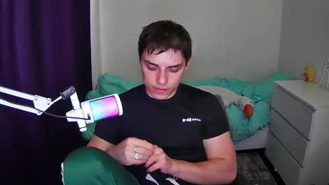 javi online show from November 4, 2025, 12:26 pm