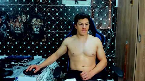 Javier online show from March 13, 2026, 8:15 pm