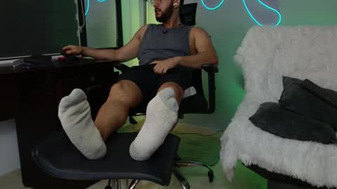 Jaxon online show from October 15, 2025, 4:12 am