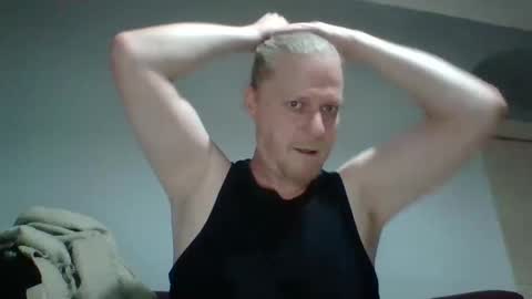 Snapshot of jaxx7777 chatting on December 31, 2024, 2:40 am jaxx7777 online show from December 31, 2024, 2:40 am