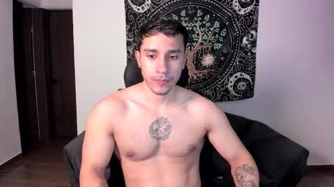 Snapshot of jay_marcos chatting on February 13, 2025, 4:22 am Jay marcos online show from February 13, 2025, 4:22 am