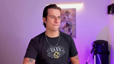 Snapshot of jayalvarrez_ chatting on September 22, 2025, 6:54 pm Jay Alvarrez online show from September 22, 2025, 6:54 pm