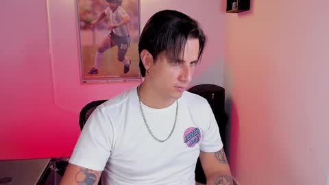 Snapshot of jayalvarrez_ chatting on October 6, 2025, 6:38 pm Jay Alvarrez online show from October 6, 2025, 6:38 pm