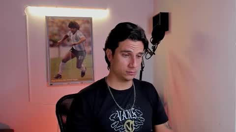 Snapshot of jayalvarrez_ chatting on October 18, 2025, 11:05 pm Jay Alvarrez online show from October 18, 2025, 11:05 pm