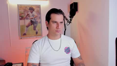 Snapshot of jayalvarrez_ chatting on October 19, 2025, 6:41 pm Jay Alvarrez online show from October 19, 2025, 6:41 pm