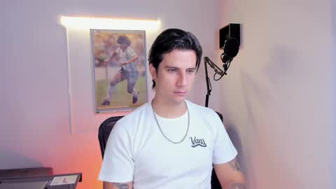 Snapshot of jayalvarrez_ chatting on October 25, 2025, 10:15 pm Jay Alvarrez online show from October 25, 2025, 10:15 pm