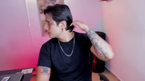 Snapshot of jayalvarrez_ chatting on November 3, 2025, 4:19 pm Jay Alvarrez online show from November 3, 2025, 4:19 pm