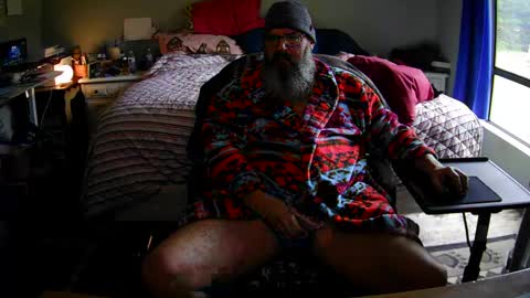 Grand Zaddy or Jay its casual online show from December 8, 2024, 6:17 pm